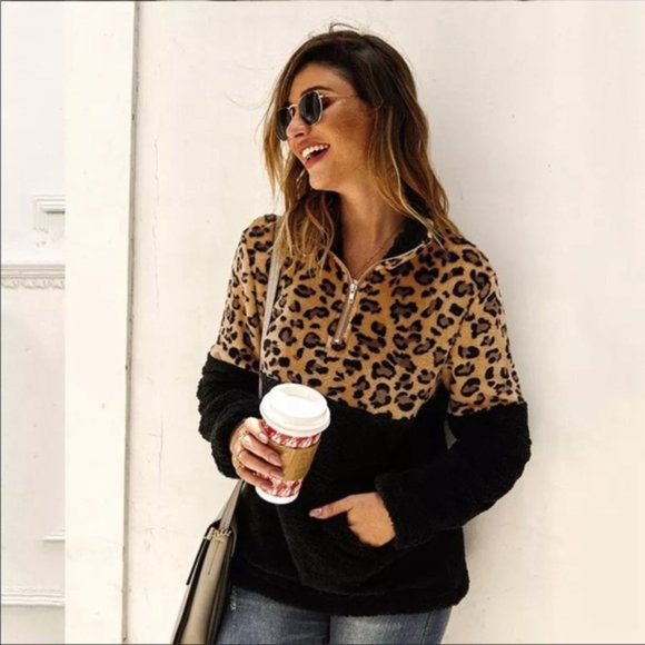 Leopard Pull-over - Picture 2 of 4